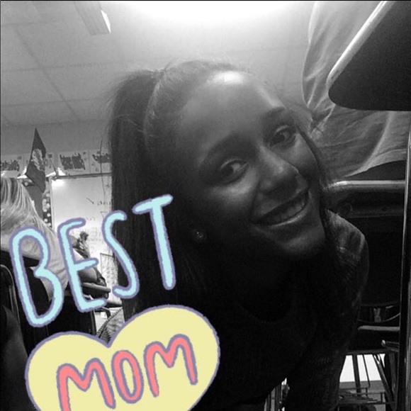 Meet your Posher, Kyndal - Picture 1 of 1